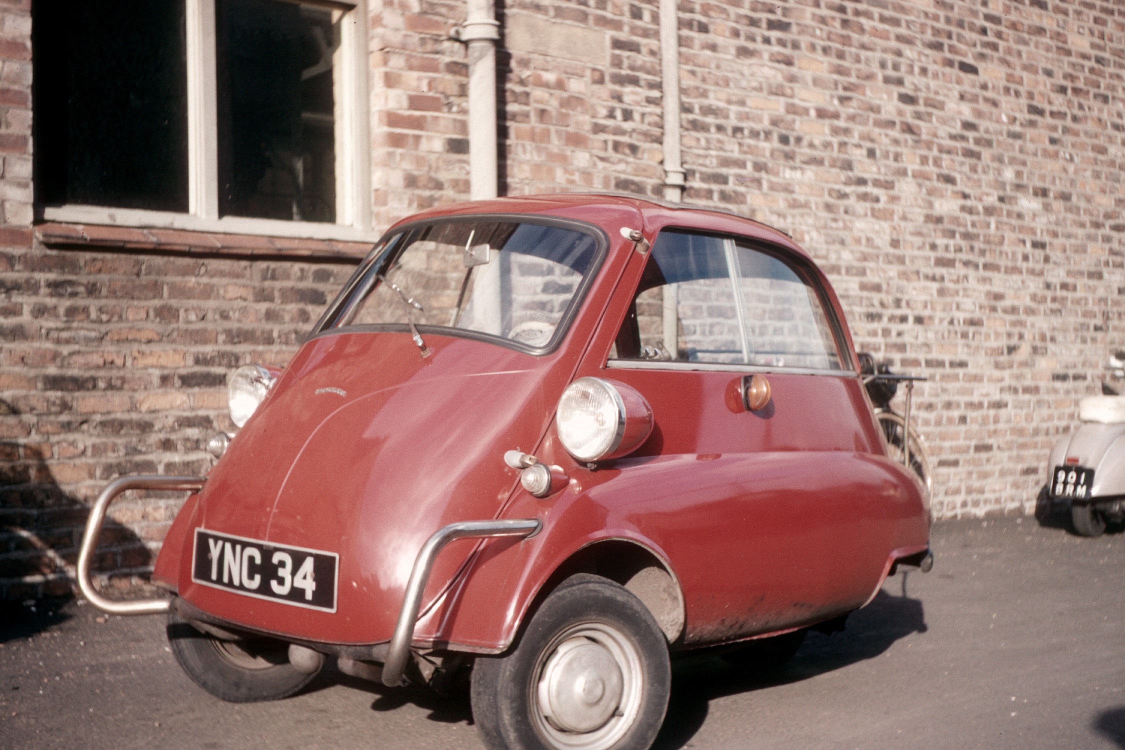 6200608s 1961 - Our first car,an Isetta! It was bought in the first half of 1960. This photo was probably taken during a trip to Anthony's.