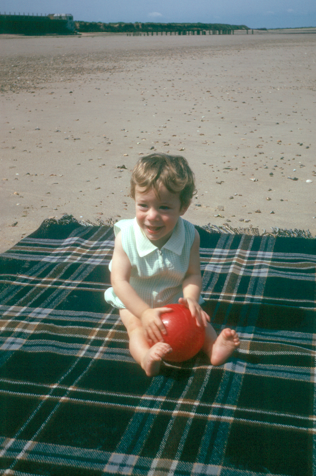 6601114k June 1966 - Jonathan on the beach at Norfolk.