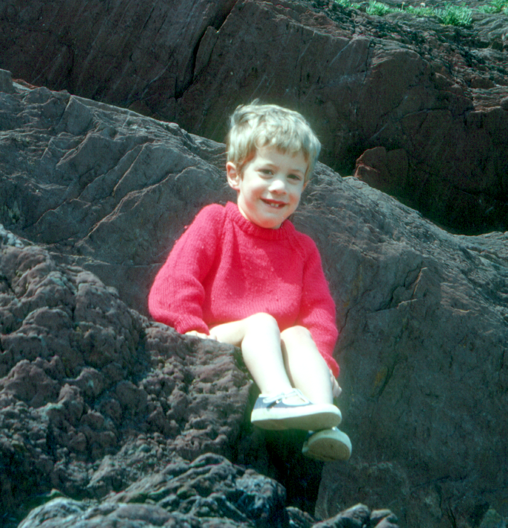 6801610k May 1968 - Jonathan on the rocks at Talland bay.