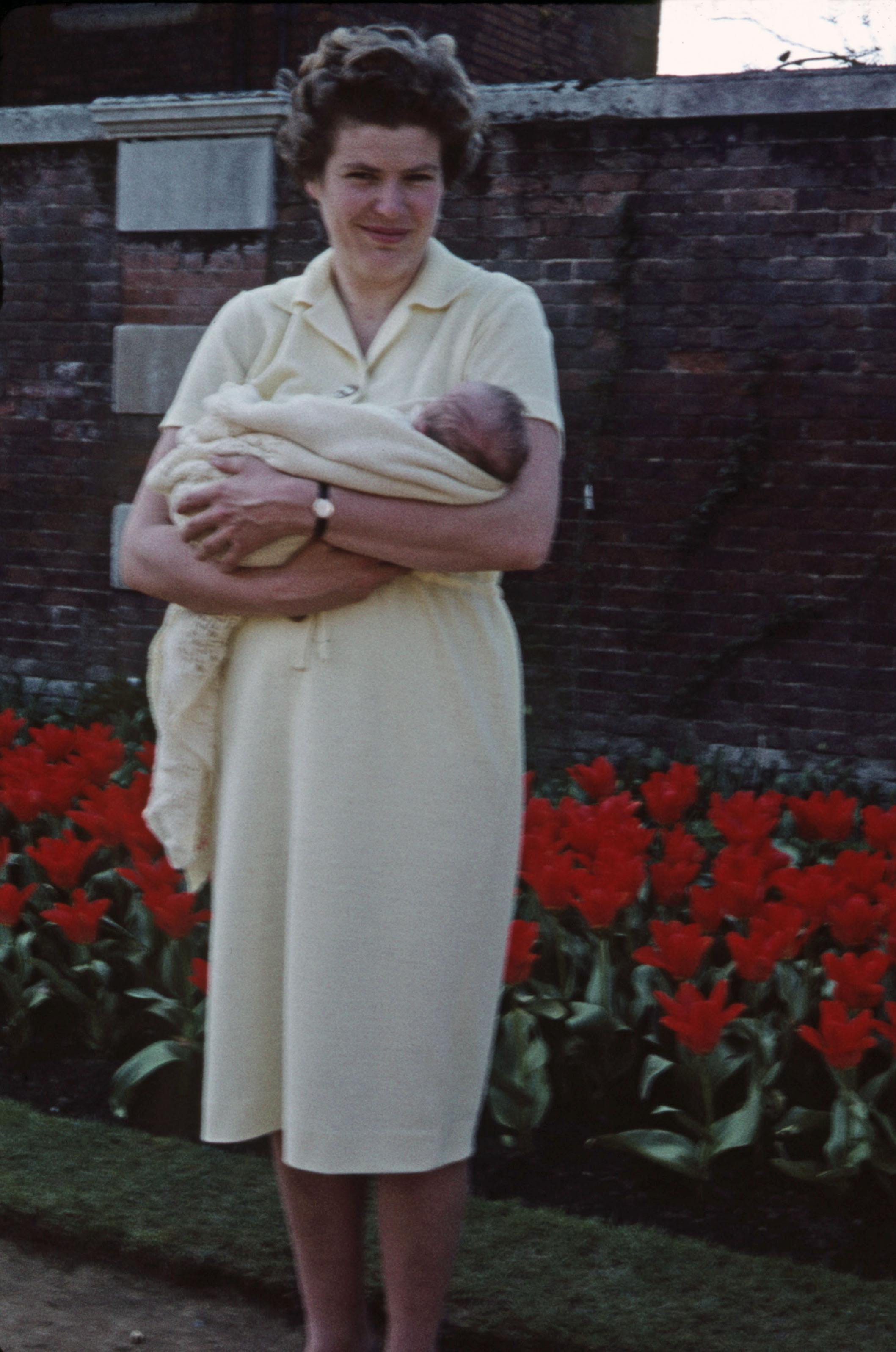 22 April 1962 Frances with Nicola