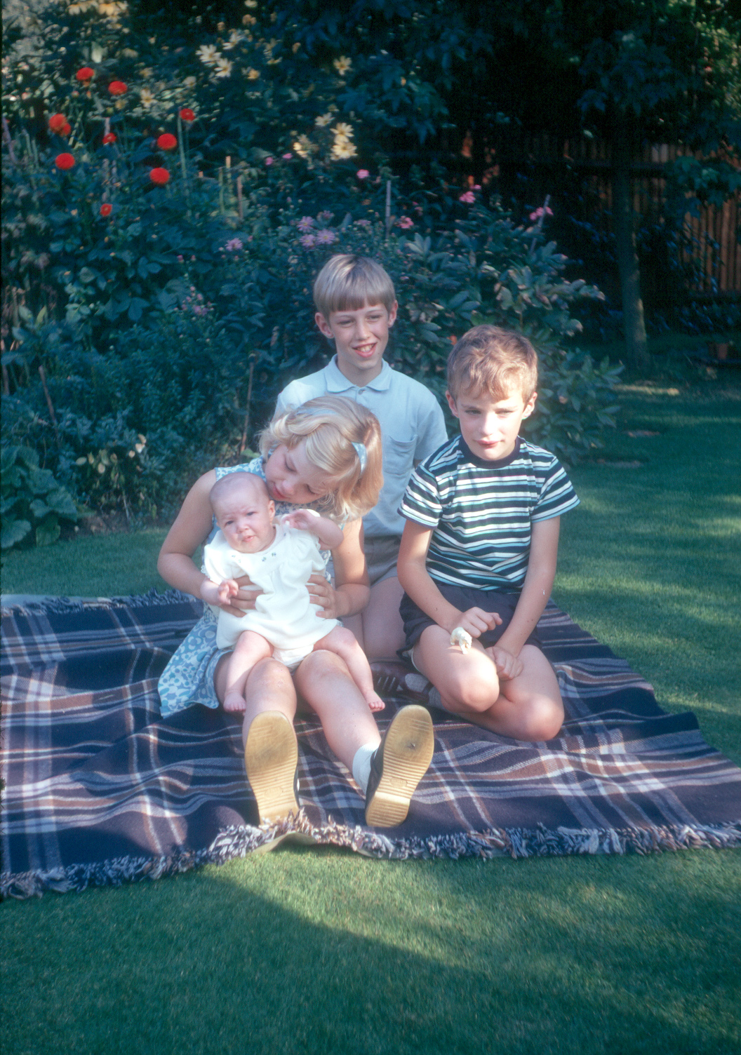 30 Aug 1970 Nicola and Susan with Peter and Simon.