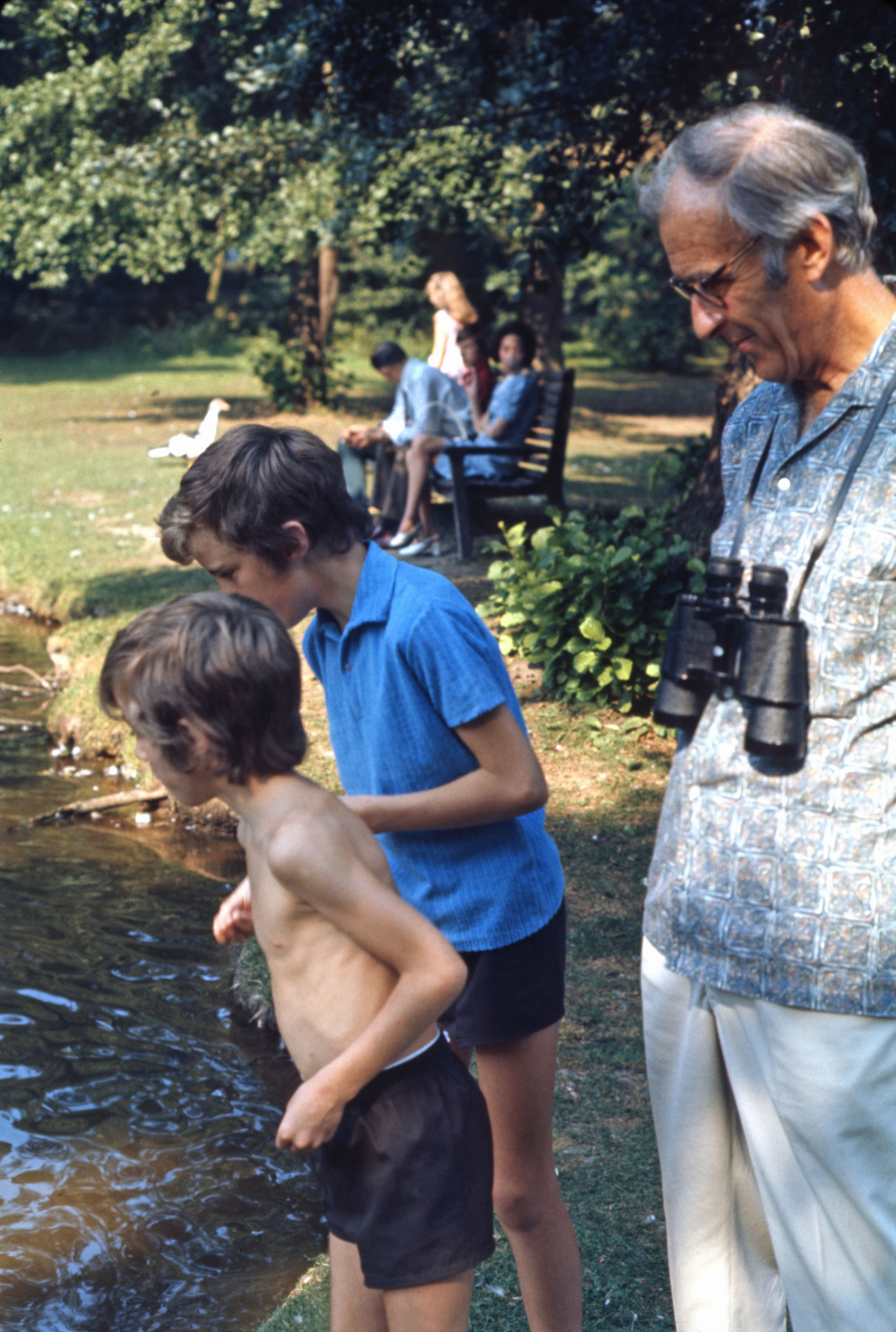 September 1973 Phil with Simon and Jonathan in Bushy Park