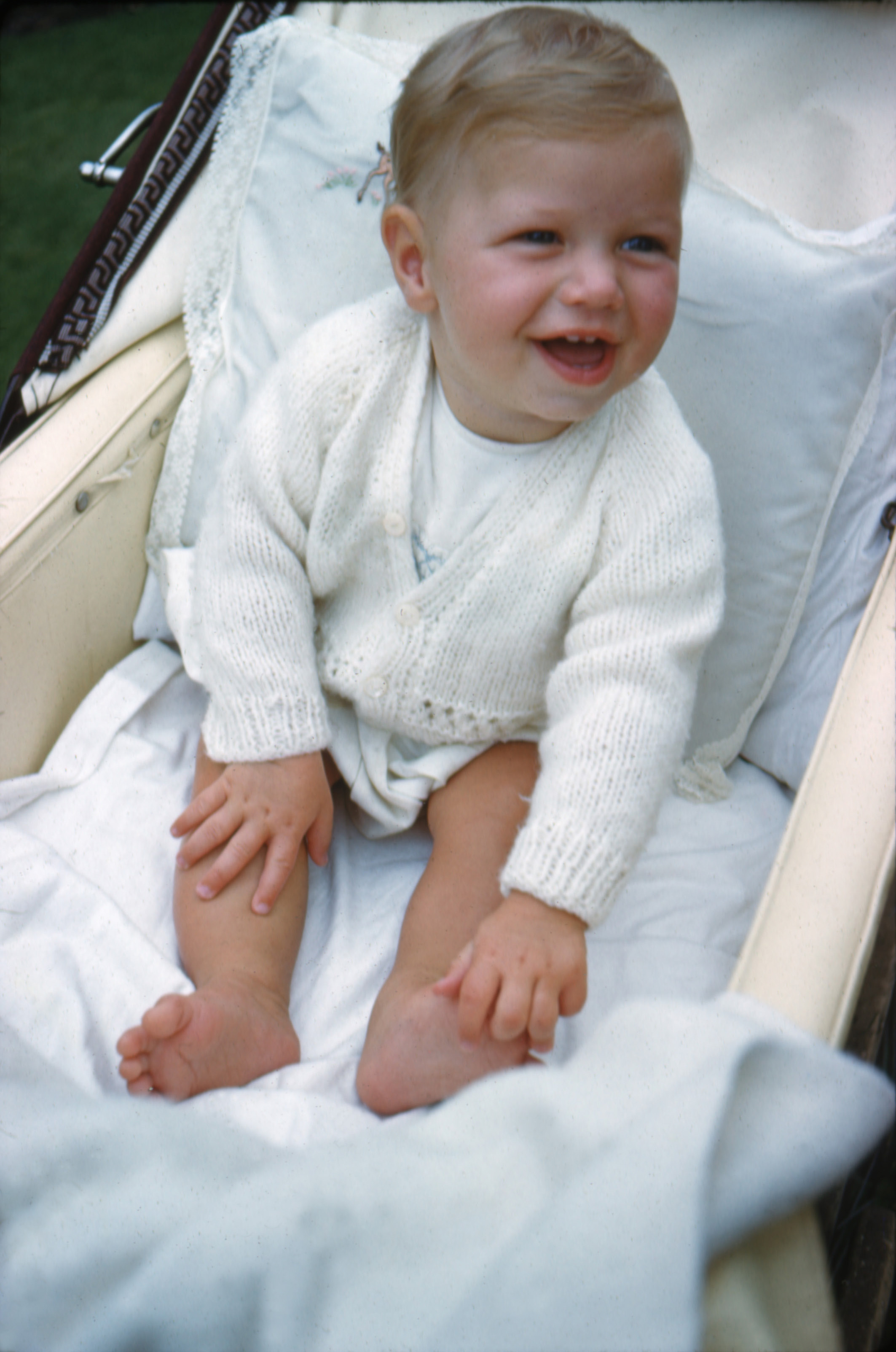 April 1960 Peter at six months